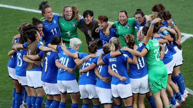 Donne e calcio, uno stereotipo di genere - Dialoghi a Spoleto