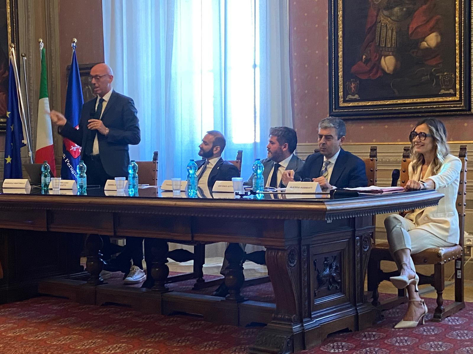 Convegno_Confservizi_istituzioni_1OK.jpg