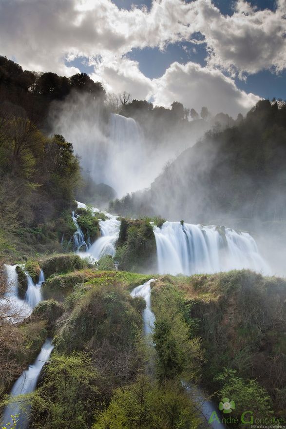 LA STORIA DELLA CASCATA DELLE MARMORE