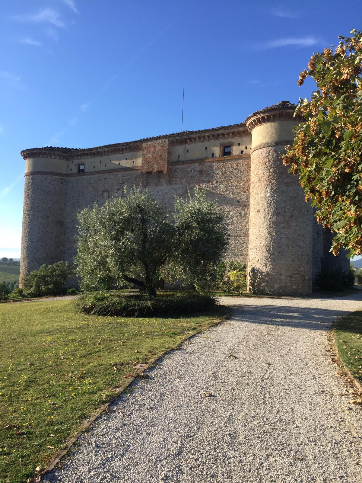 DAL 6 ALL’8 DICEMBRE AD AVIGLIANO UMBRO PER L’ULTIMO FINE SETTIMANA DI FRANTOI APERTI IN UMBRIA CON IL BRUNCH DELL’IMMACOLATA NELLA SUGGESTIVA FORTEZZA DI DUNAROBBA   