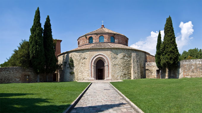 La chiesa di San Michele Arcangelo anche detta Tempio di Sant'Angelo è una chiesa della città di Perugia, dedicata all'Arcangelo Michele.